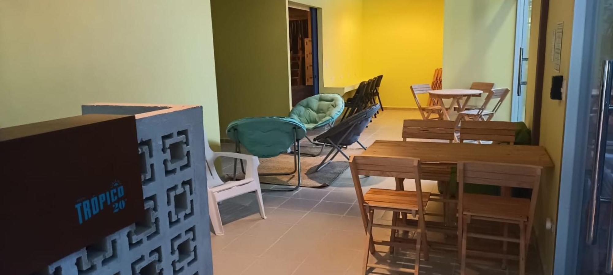 Hostel Tropico 20 Pdc Playa del Carmen Exterior photo