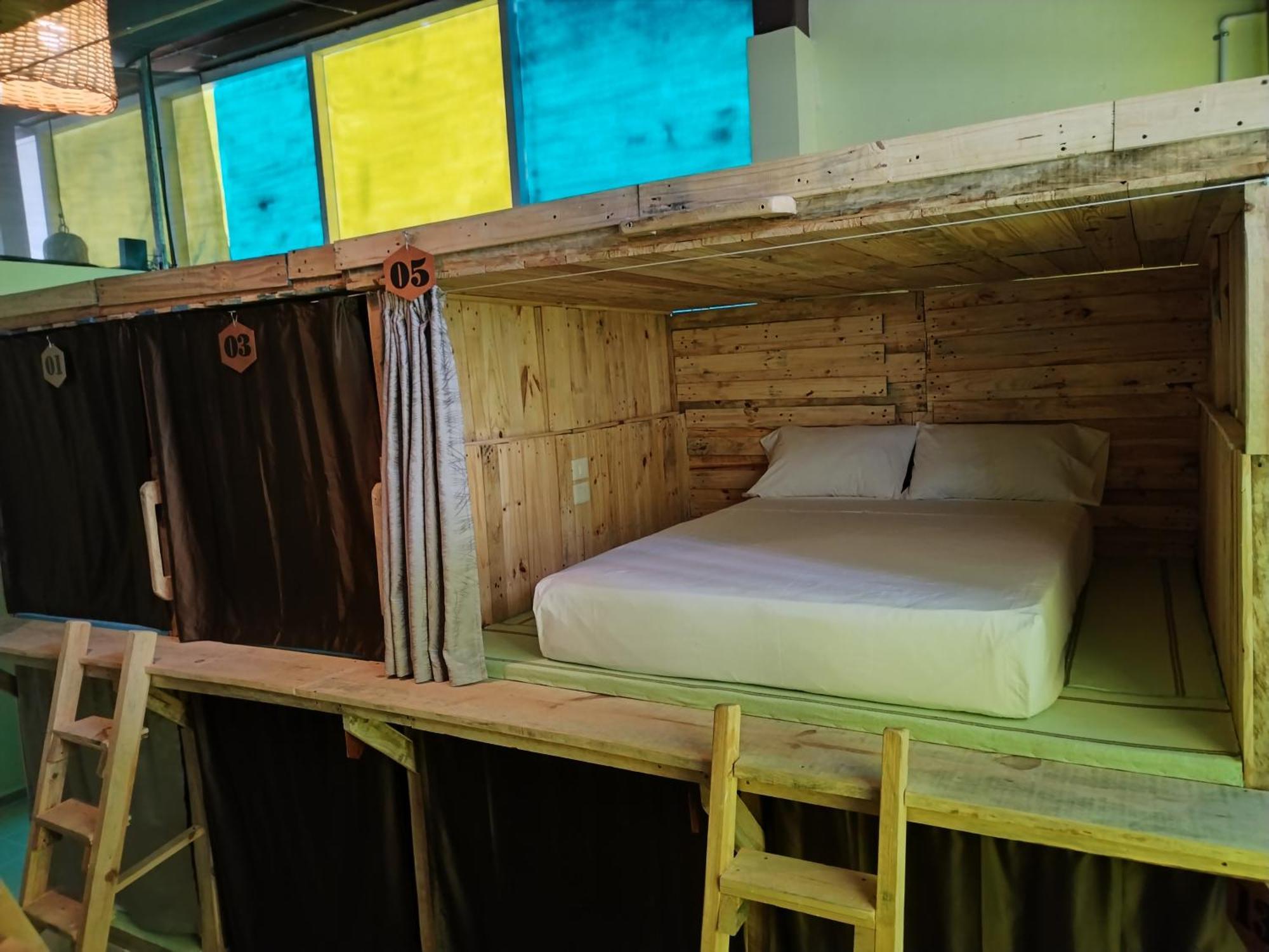 Hostel Tropico 20 Pdc Playa del Carmen Exterior photo